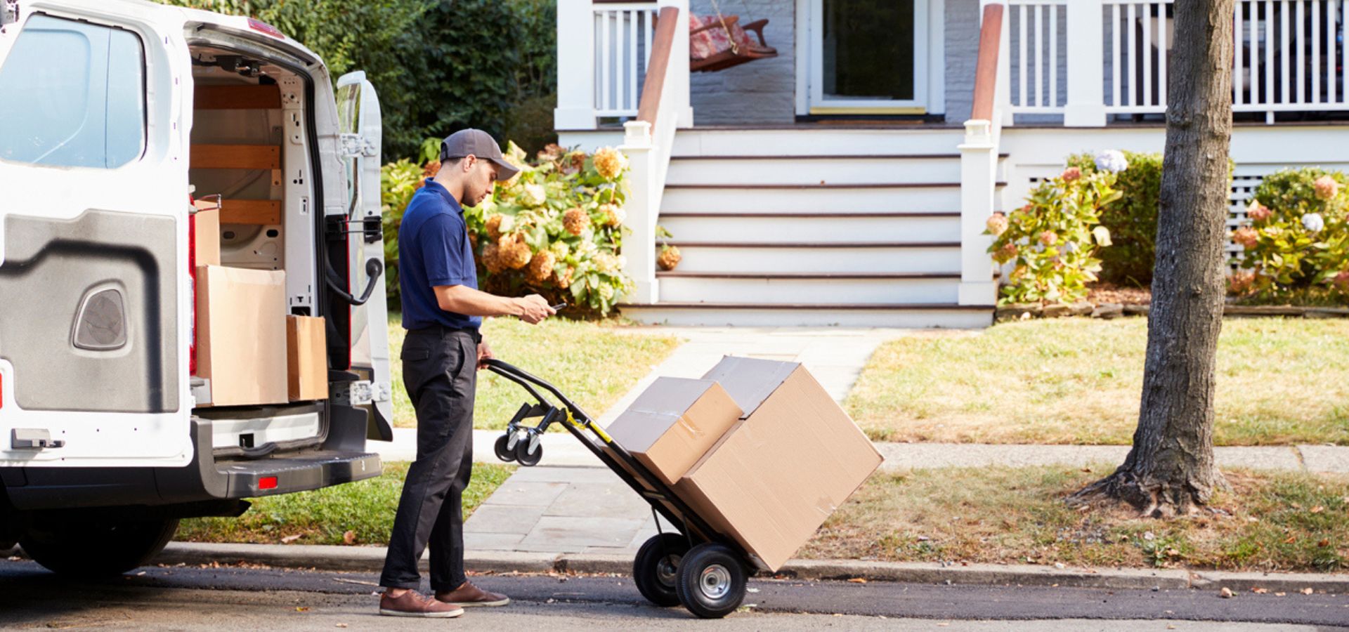 First party vs. third party home delivery blog header