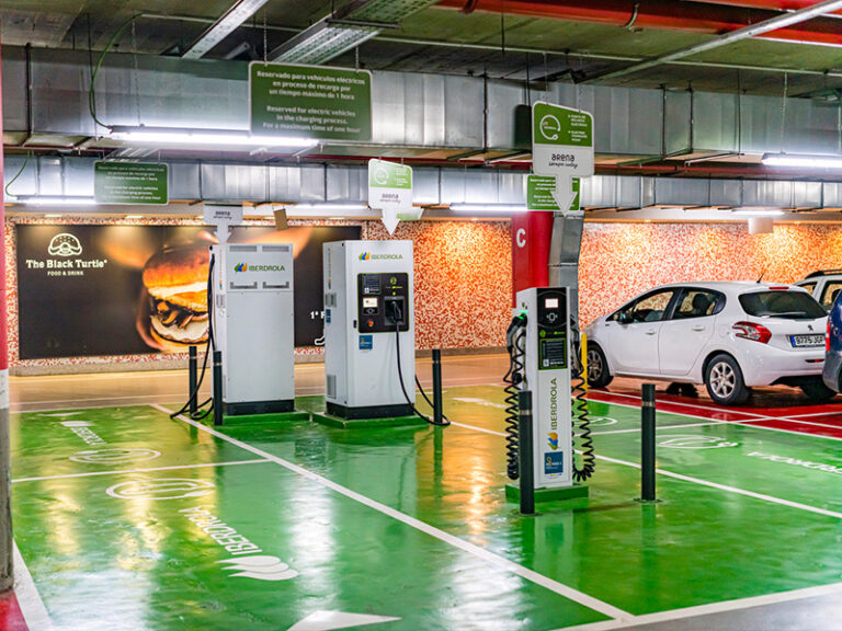 EV adoption, when is the right time to act? blog image