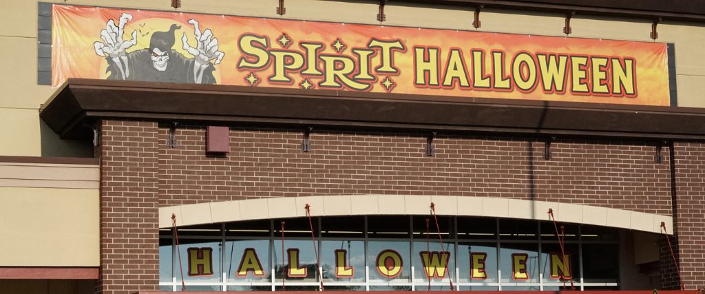 Spirit Halloween: Shopping center footfall trends