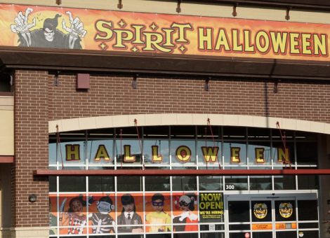 Spirit Halloween: Shopping center footfall trends