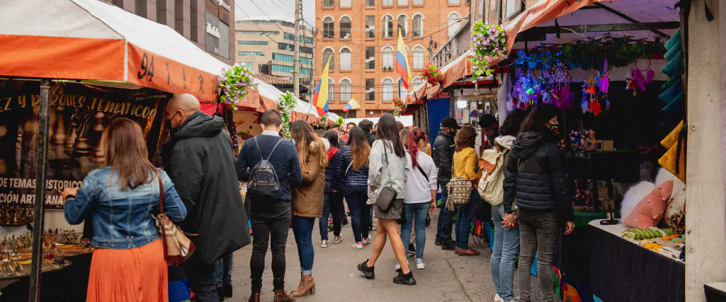 Using location-based marketing to attract tourists